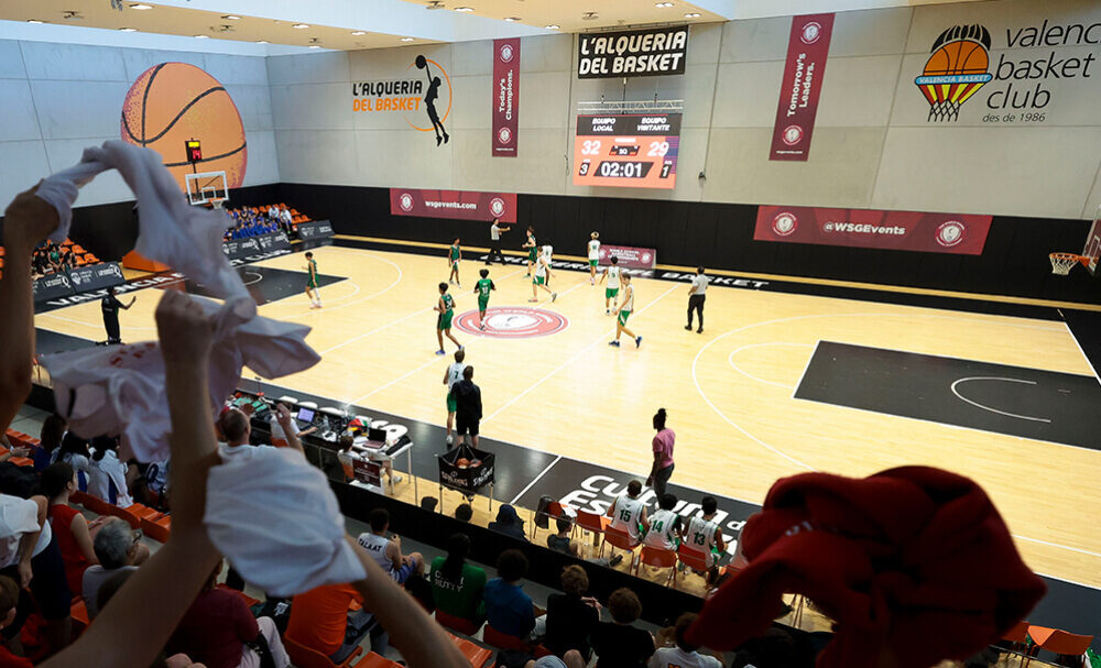Basketball 1000 x 606 px 1