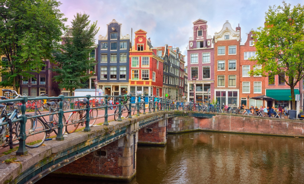 Amsterdam GV 1000 x 606 4