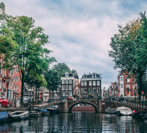 Amsterdam 600 x 666